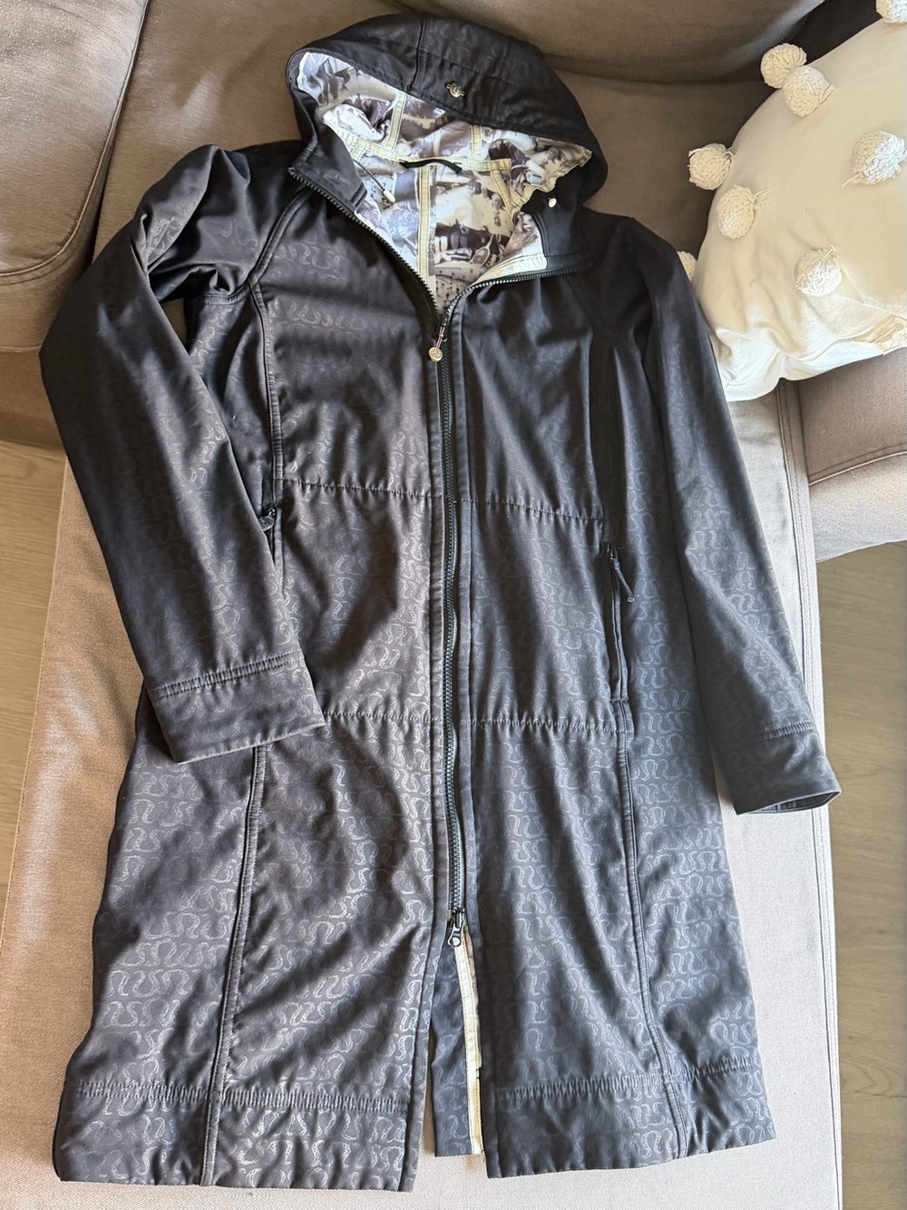 RARE Vintage Après Yoga Jacket Sz 6 with Subtle Pattern